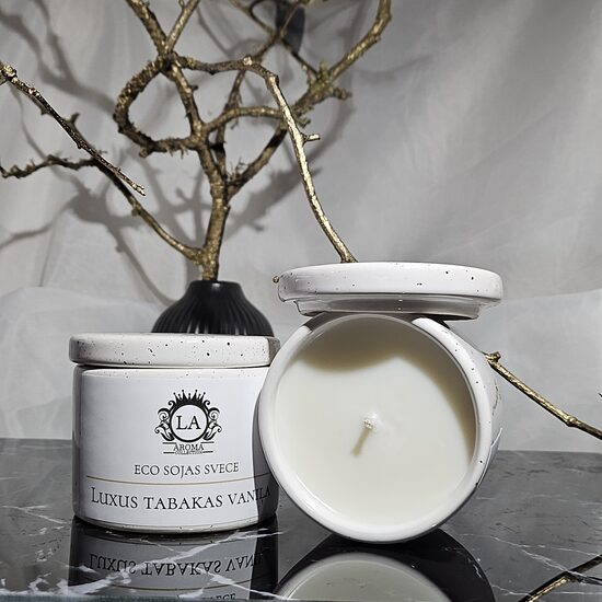 KARALISKAIS JASMĪNS sojas & kokosriekstu vaska svece